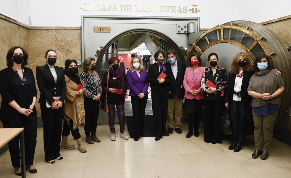 Hondo dolor morado por Ucrania en el Instituto Cervantes