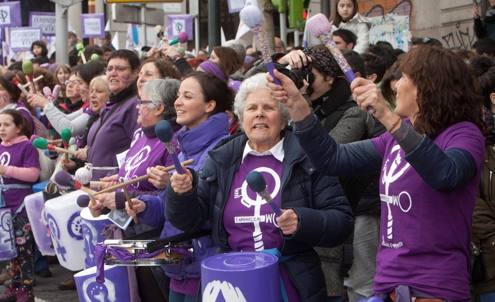 Casi 450 mujeres denuncian cada día la violencia de género en los juzgados