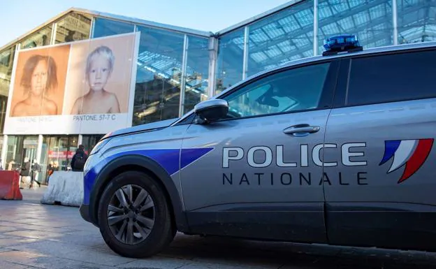 La Policía francesa investiga la muerte de una madre y sus cuatro hijos en Grenoble