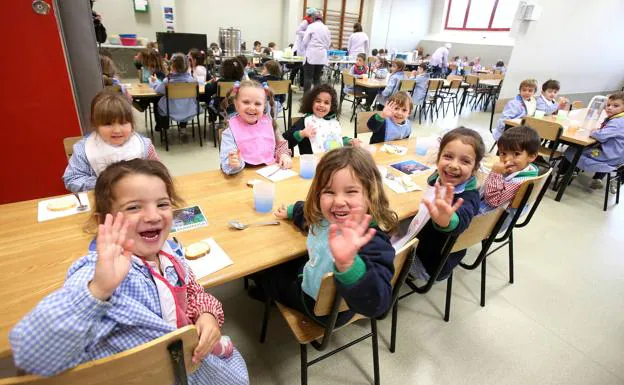 Educación incorpora en siete municipios rurales el servicio de comedor escolar