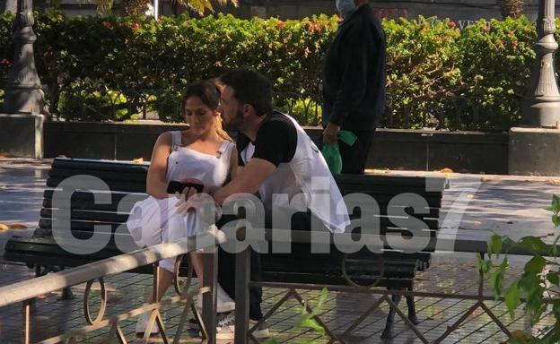 Jennifer López y Ben Affleck pasean por Gran Canaria