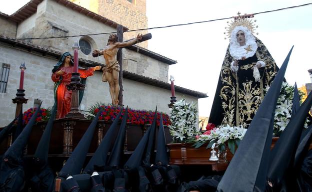 Procesión del Santo Rosario del Dolor en Martes Santo