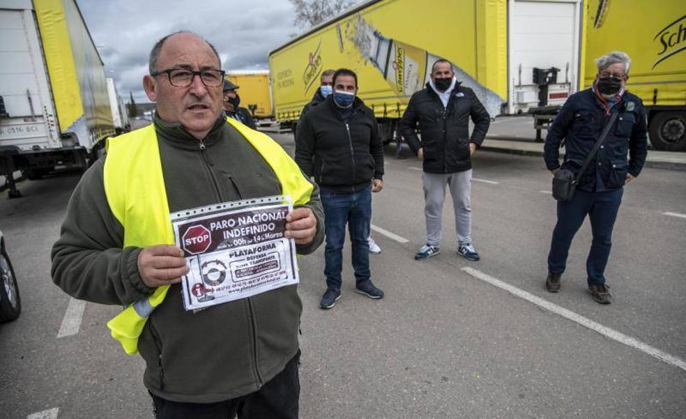 Pedro Sánchez se compromete a cerrar el acuerdo con los transportistas este jueves