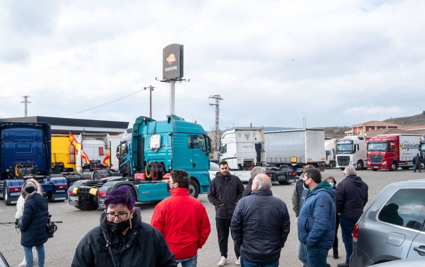 Segunda caravana de protesta de los transportistas riojanos