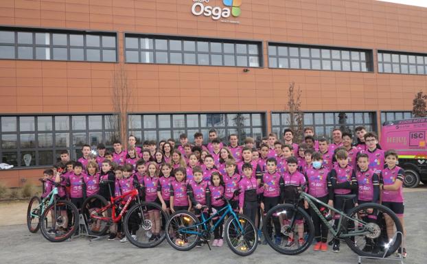 El OsgaKdds Riojanas resurge con un centenar de ciclistas