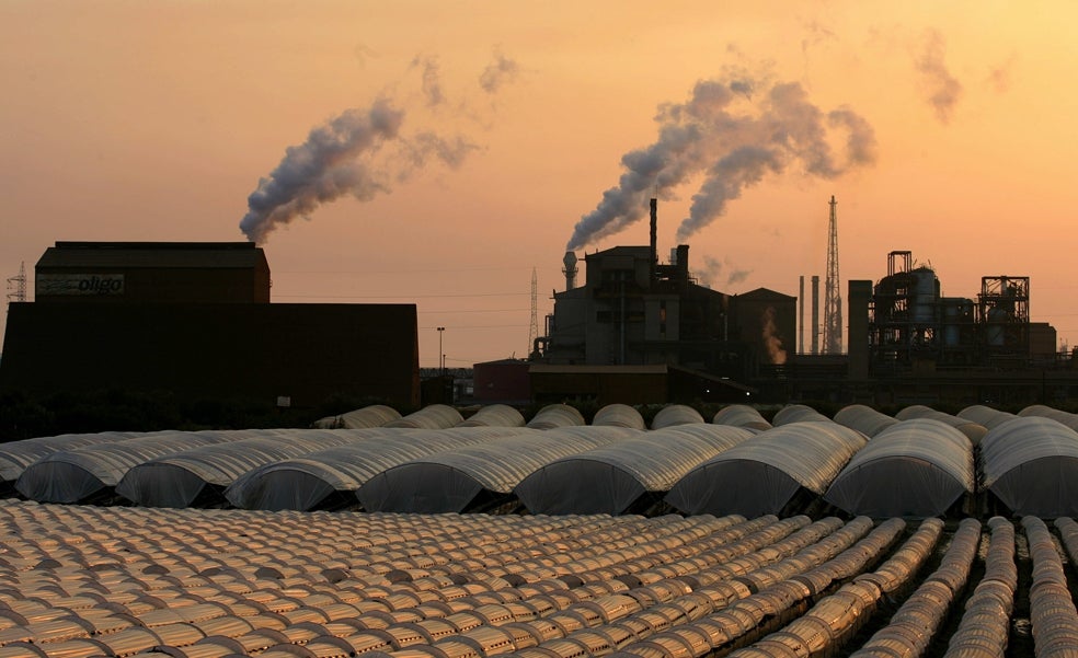 PIB frente a clima: «Reducir el CO2 no perjudica a la economía»