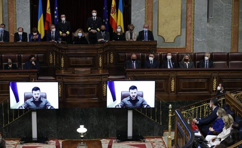 Zelenski alude al bombardeo de Guernica en su intervención en el Congreso