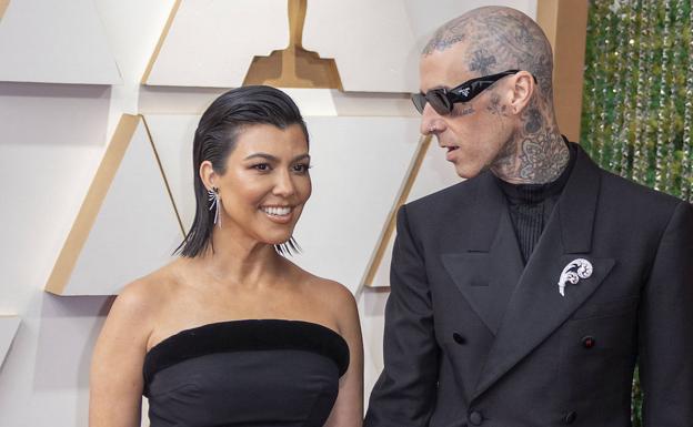 La divertida boda por sorpresa de Kourtney Kardashian y Travis Barker en Las Vegas