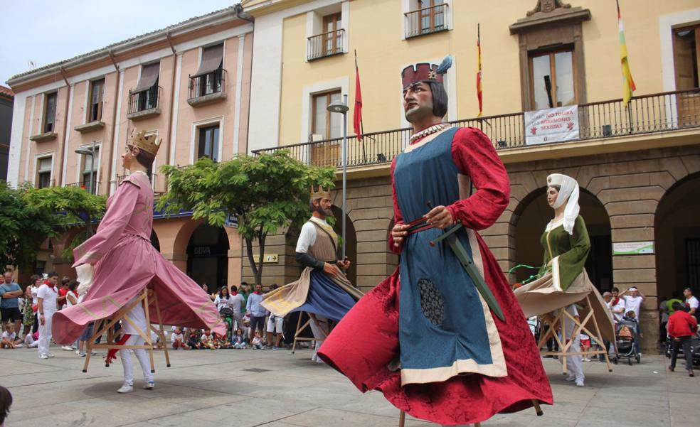 La Comparsa de Gigantes de Alfaro lanza un ultimátum sobre su continuidad