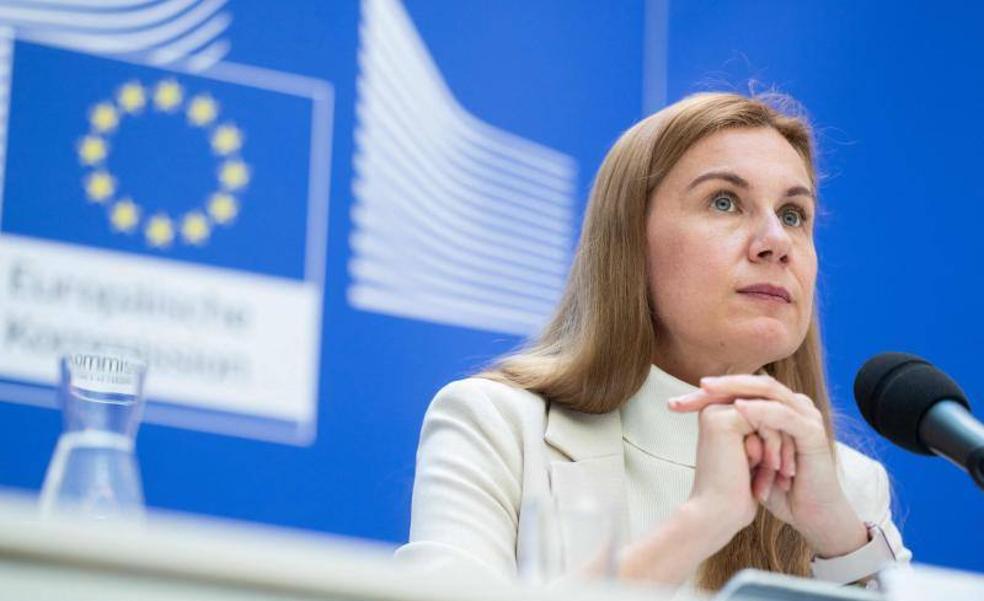 Bruselas pide a la OPEP que sea «responsable» y aumente la producción