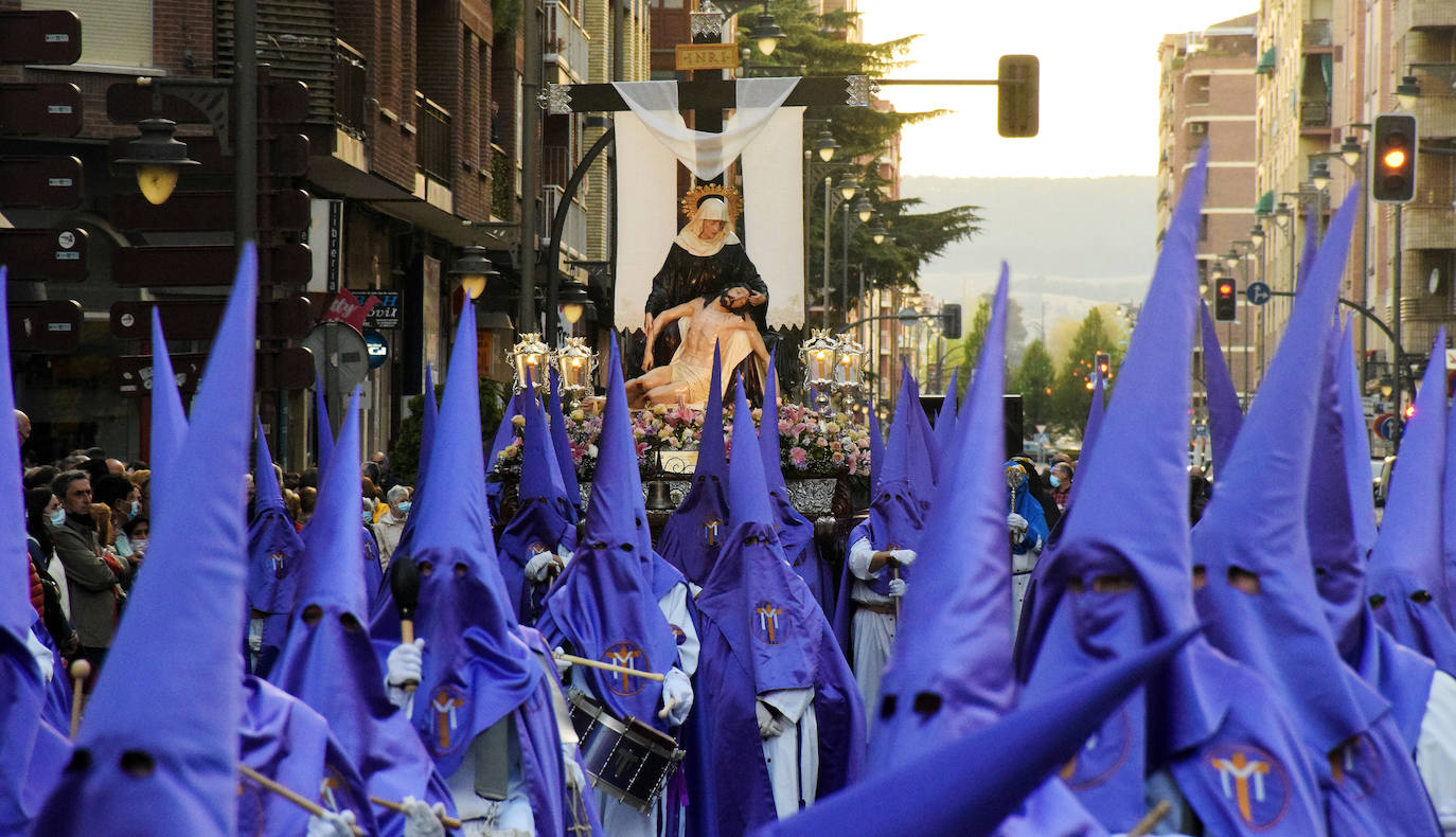 Vía Crucis de la Cofradía de Nuestra Señora de la Piedad