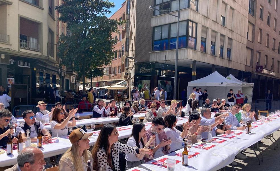 Cata 'In vino veritas' dedicada al vermut en Arnedo