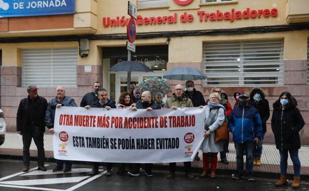 Concentración por el fallecido en accidente laboral en Haro