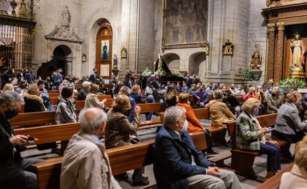 Las mascarillas dejan de ser obligatorias en las iglesias y centros parroquiales de La Rioja