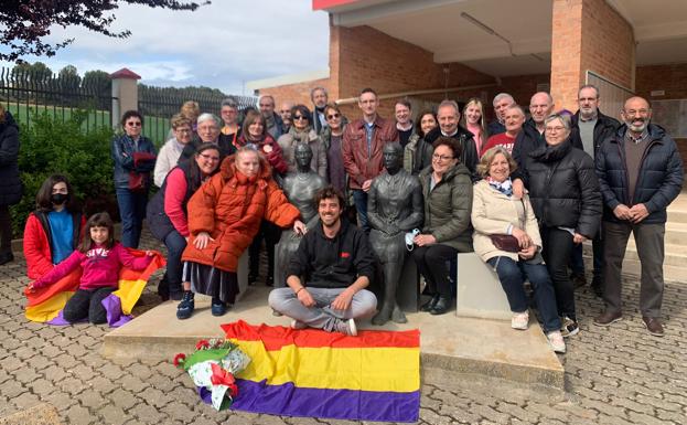 Francisca homenajea, por fin, a su padre