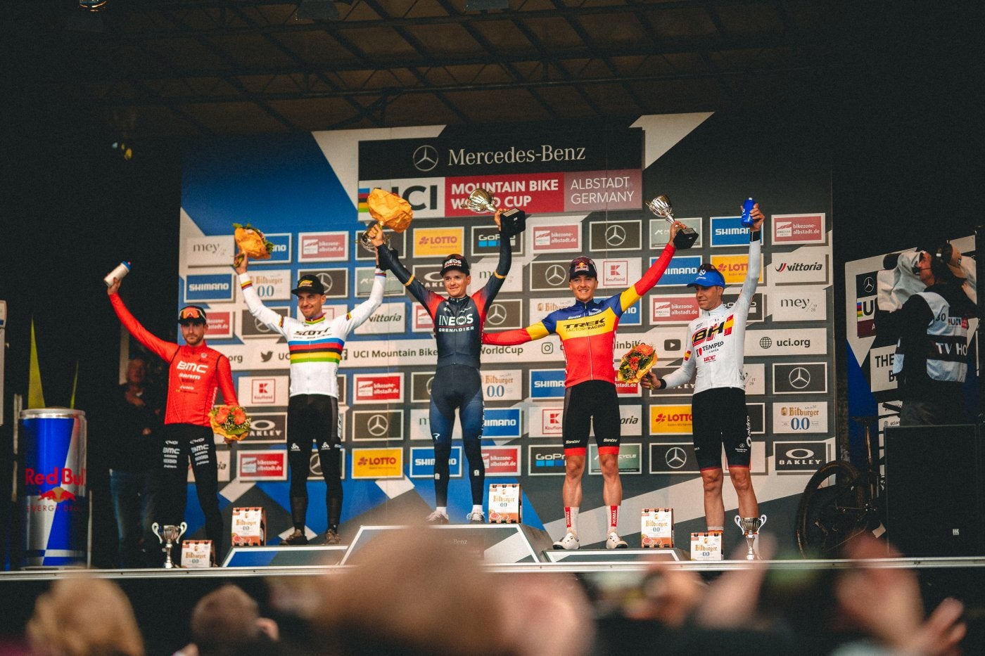 Dascalu y Valero suben al podio en Alemania tras firmar sendas remontadas