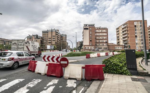 Vara de Rey, cortada entre Poeta Prudencio y Huesca desde el lunes