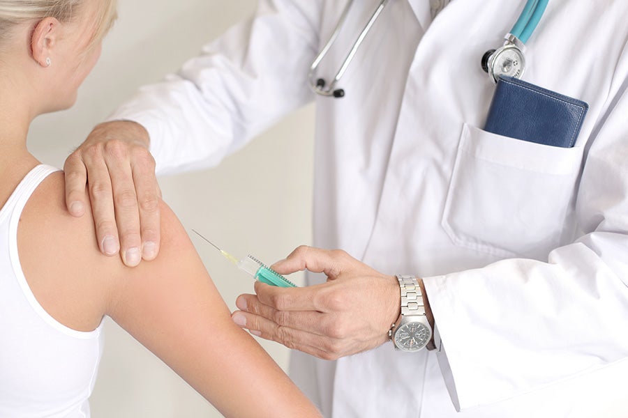 El Gobierno regional destina más de 1,2 millones a la compra de vacunas