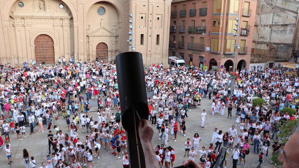 Alegría en Alfaro en el arranque de las fiestas de Primavera