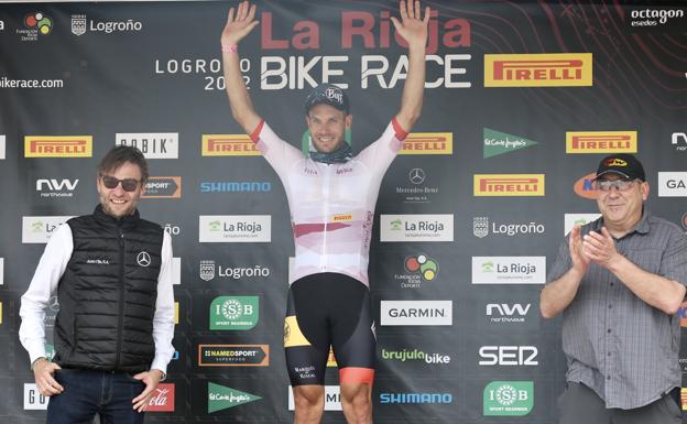 Hans Becking se exhibe en Moncalvillo