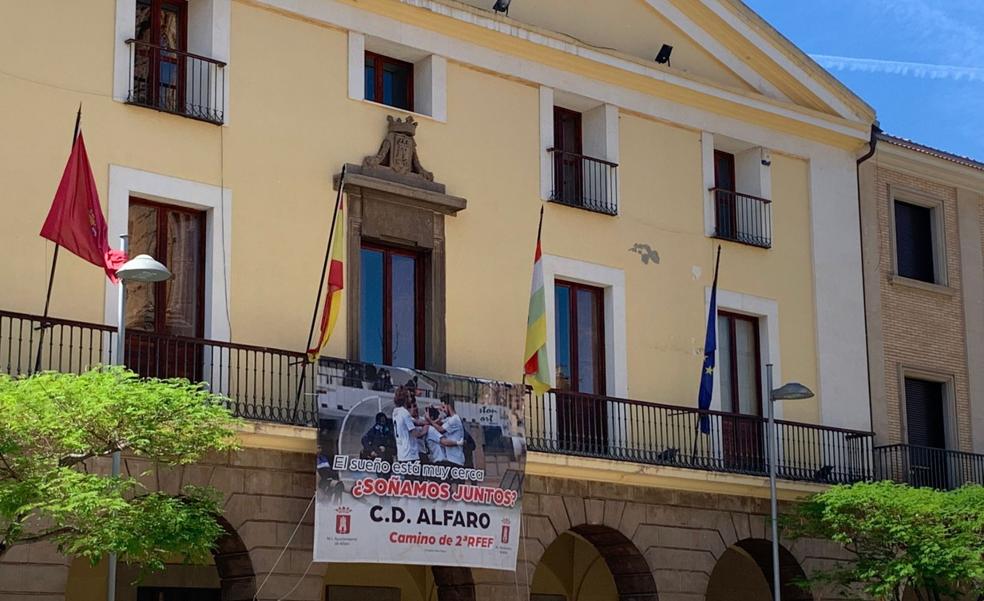 El Alfaro llena en menos de dos horas el primer autobús para el 'play off' en Madrid