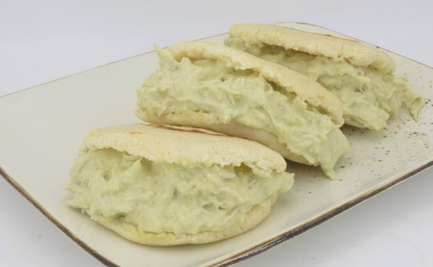 La receta de hoy de Javier Romero: arepas reina pepiada