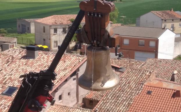 La torre de la iglesia de Grañón recupera su 'voz' por completo