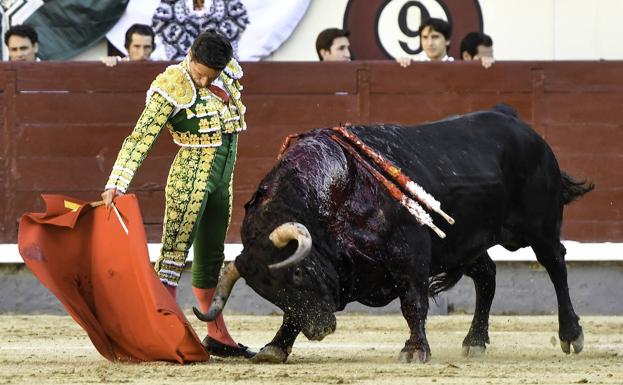 Fuente Ymbro dinamita el triunfo de Urdiales