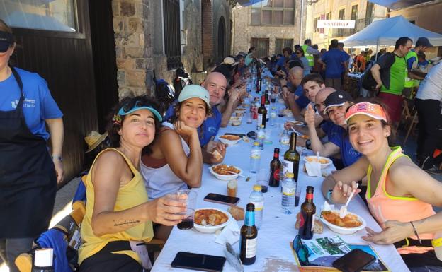 Anguiano reunió a 600 caminantes en la 21 Marcha senderista de Anguiano