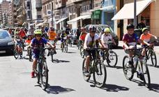 En bici contra el cáncer por las calles de Calahorra