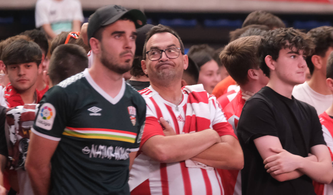 Así se vivió el partido Villarreal B-UD Logroñés en el Palacio de los Deportes