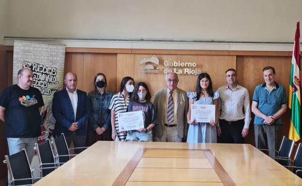 Verónica Zapata e Inés Palacios, Jóvenes talentos de Coca-Cola