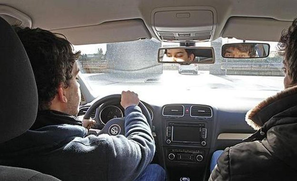 Tráfico potenciará los exámenes de conducir con coches automáticos