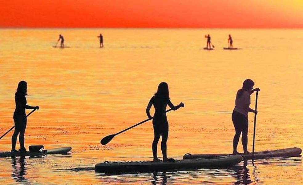 Paddle surf, el deporte sencillo para disfrutar del mar