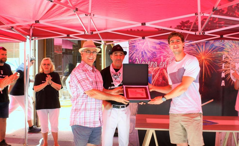 La najerina peña Malpica rinde homenaje a la orquesta de plectro La Orden de la Terraza