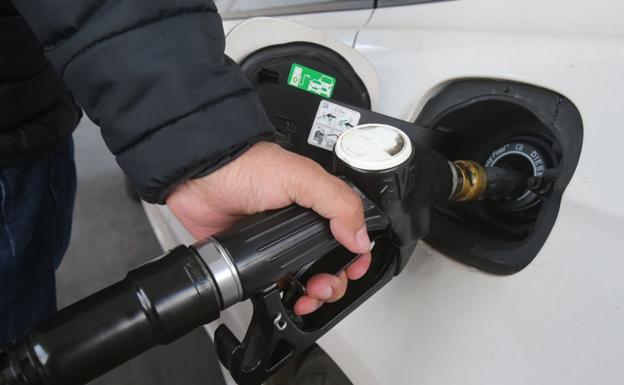 La subida del precio del combustible encarece el de las clases prácticas