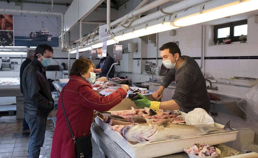 El desplome del consumo familiar congelará la economía en la segunda mitad del año