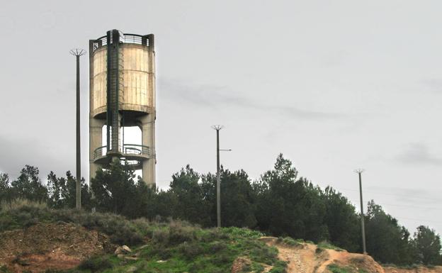 Una avería en la red prevé cortes en el suministro a los hogares de Alfaro esta noche