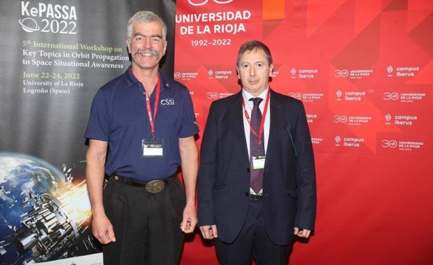 «Los satélites son grandes como un contenedor, pero no suponen un peligro»