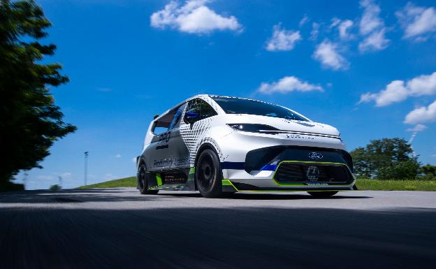 Ford Pro SuperVan Eléctrica: 2.000 CV y cuatro motores eléctricos