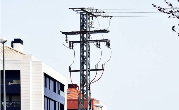 Luz verde al soterramiento de la torre eléctrica del Parque Juan Gispert