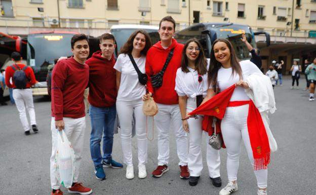 Riojanos con vino y... muchas ganas de San Fermín