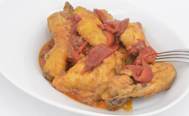 La receta de Javier Romero: pollo en salsa con picada de almendras