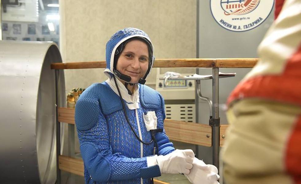 Samantha Cristoforetti, primera mujer astronauta europea en realizar una caminata espacial