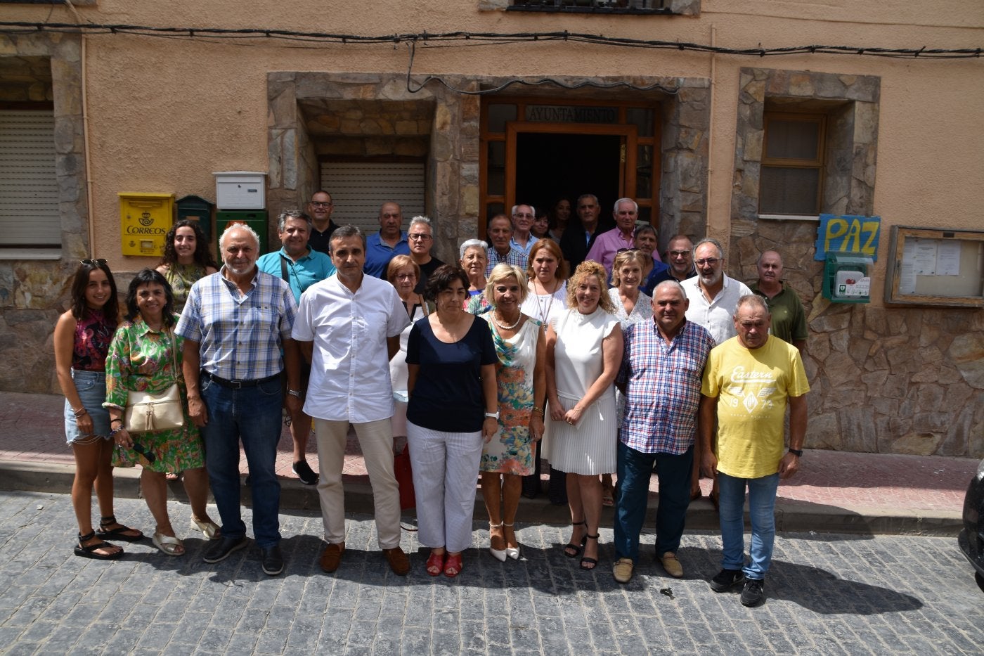 Homenaje a la secretaria de Aguilar