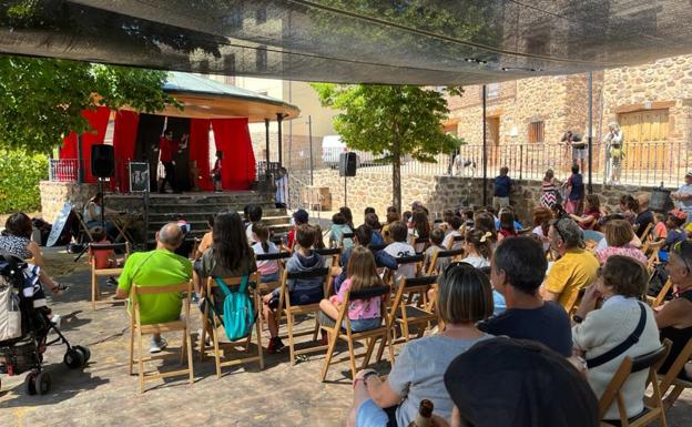 El I Festival de Magia de La Rioja y Cameros congrega a rasillanos y foráneos