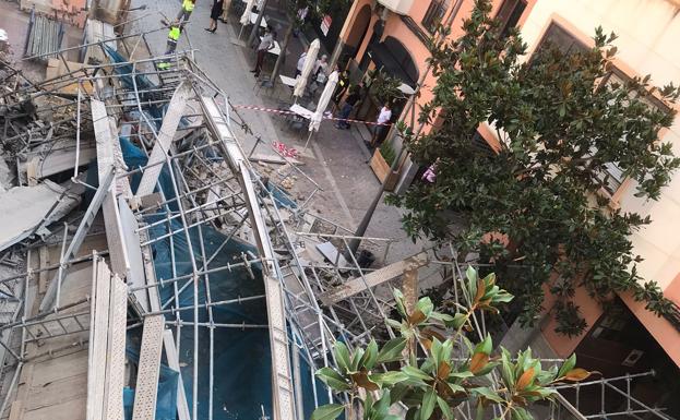 Dos heridos leves en un derrumbe en Gil de Gárate, que pudo acabar en tragedia