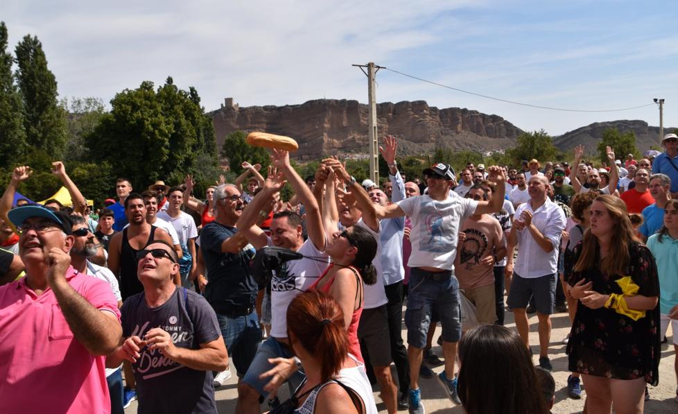Los panes y quesos volarán de nuevo en Quel