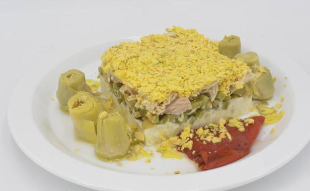 La receta de Javier Romero: timbal de ensaladilla rusa