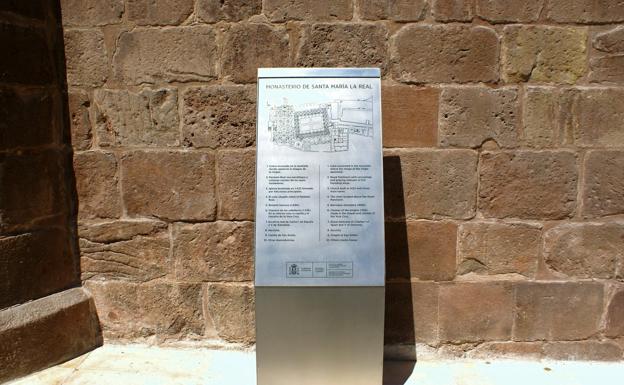 Santa María la Real cuenta con nuevos paneles informativos